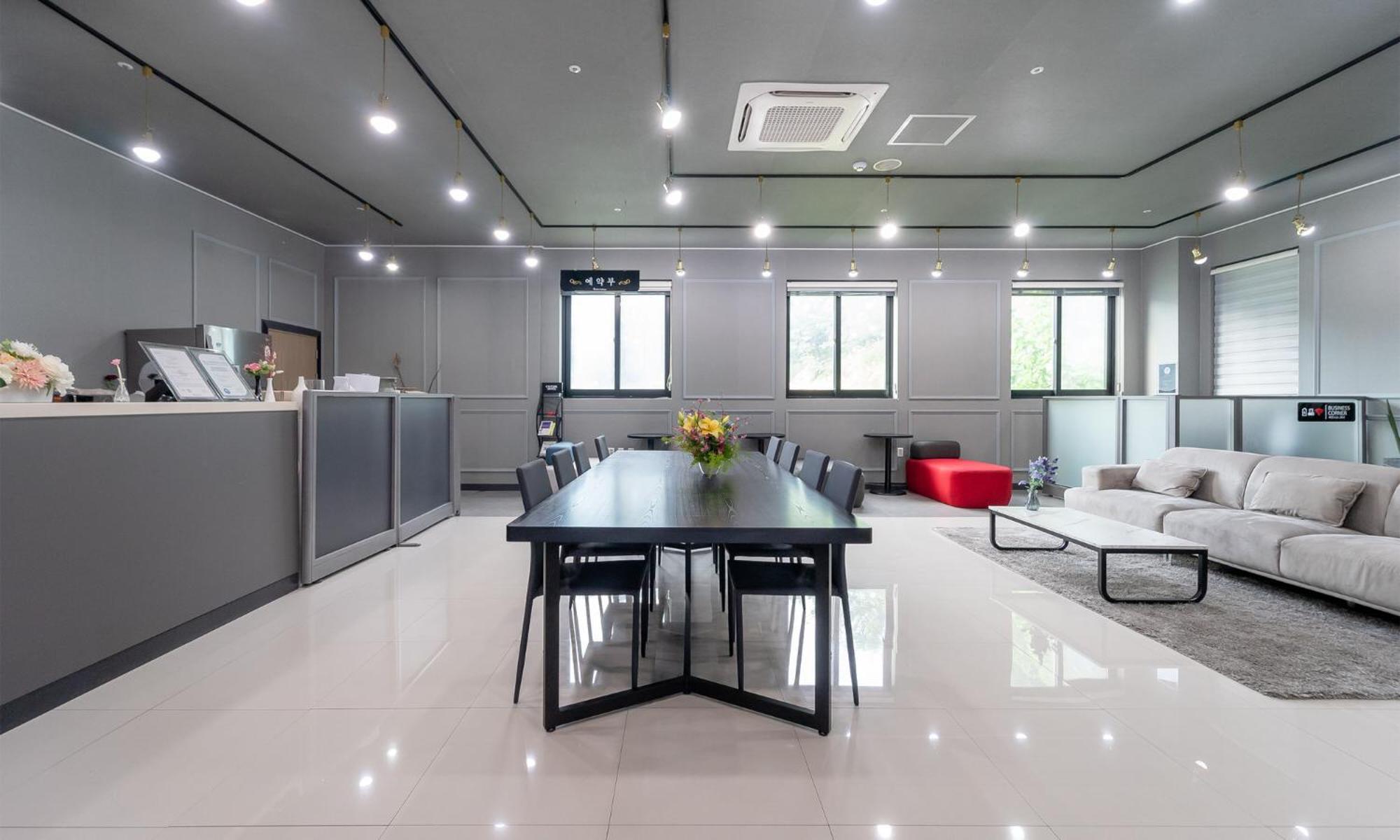 Cm Park Hotel 3*